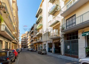 Edificio all\'aperto - Trilocale Via Piemonte
 
39, Acireale - foto 22