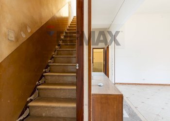 Scale - Apartment Via San Bonaventura
 
32, Caltagirone - photo 20