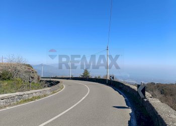 Edificio all\'aperto - Terreno agricolo via Vena, Piedimonte Etneo - foto 3