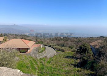 Vista delle montagne - Terreno agricolo via Vena, Piedimonte Etneo - foto 4