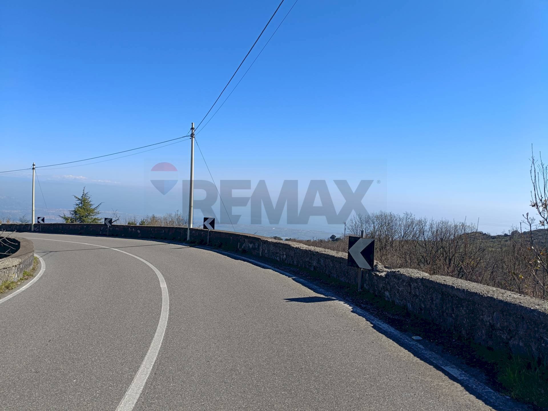 Edificio all\'aperto - Terreno agricolo Via Vena, Piedimonte Etneo - foto 1