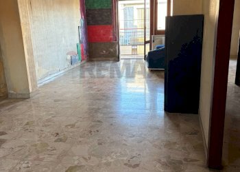 Stanza vuota - Appartamento VIA LIBERTA
 
39, Paterno - foto 2