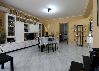 Sala da pranzo - Quadrilocale Via Giuseppe Antonio Borgese
 
26, Catania - foto 7