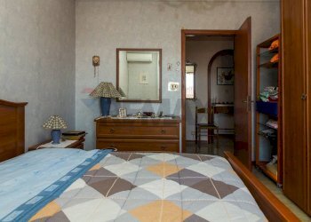 Camera / camera da letto - Trilocale via san gregorio
 
18, Aci Castello - foto 6