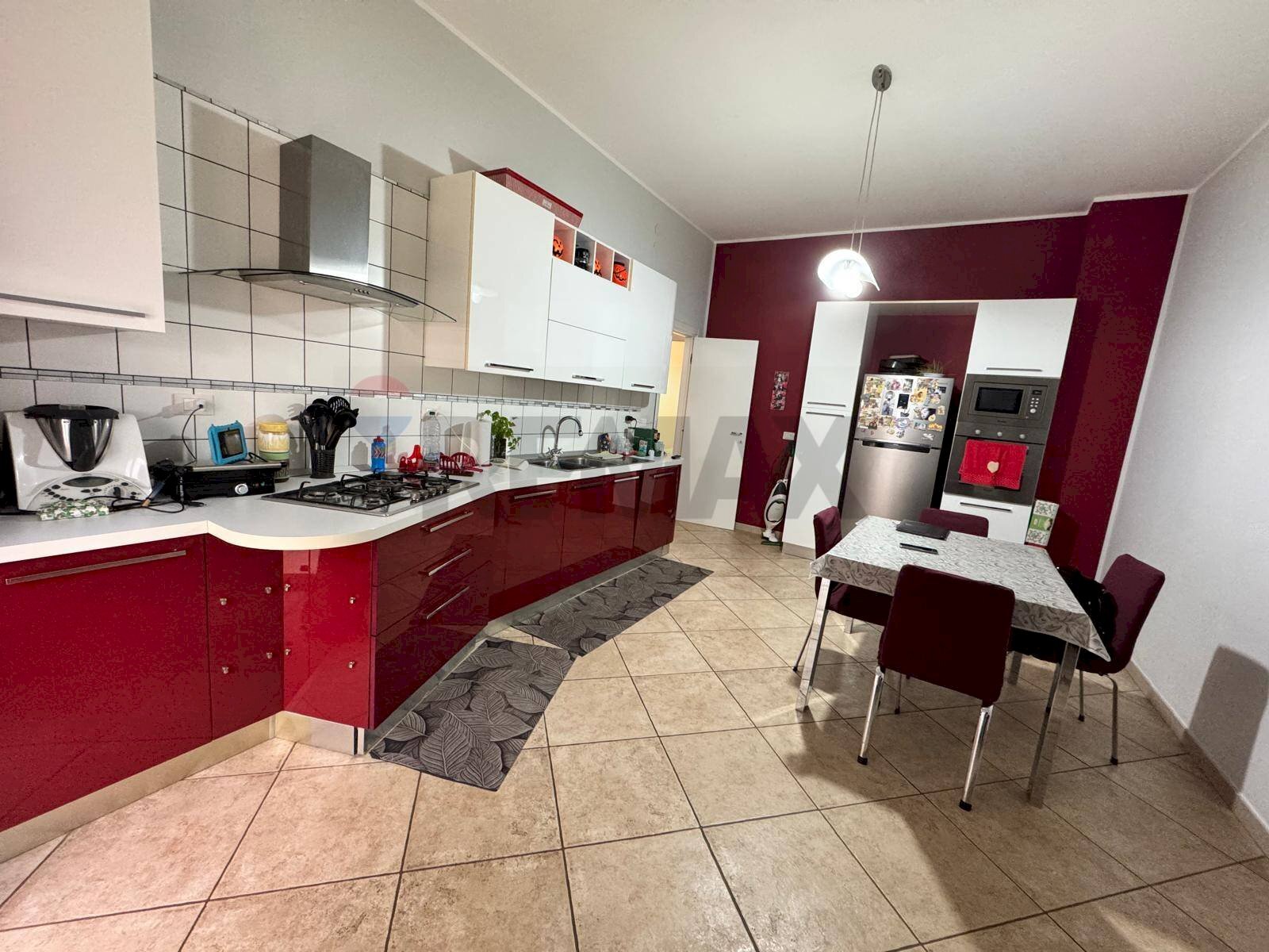 Cucina - Quadrilocale Via Della Pentapoli
 
102, Priolo Gargallo - foto 1