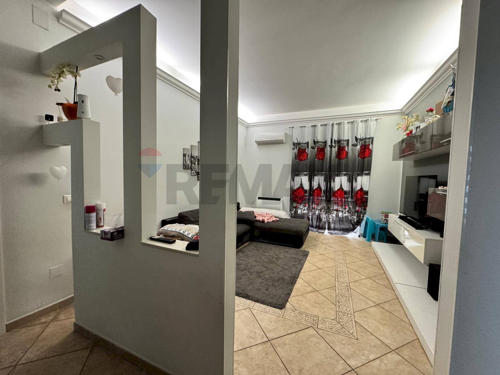 Soggiorno - Quadrilocale Via Della Pentapoli
 
102, Priolo Gargallo - foto 3