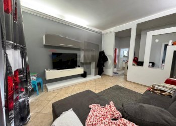 Soggiorno - Quadrilocale Via Della Pentapoli
 
102, Priolo Gargallo - foto 5