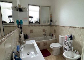 Bagno - Quadrilocale Via Della Pentapoli
 
102, Priolo Gargallo - foto 7
