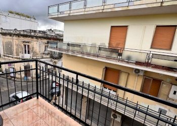 Balcone - Quadrilocale Via Della Pentapoli
 
102, Priolo Gargallo - foto 16