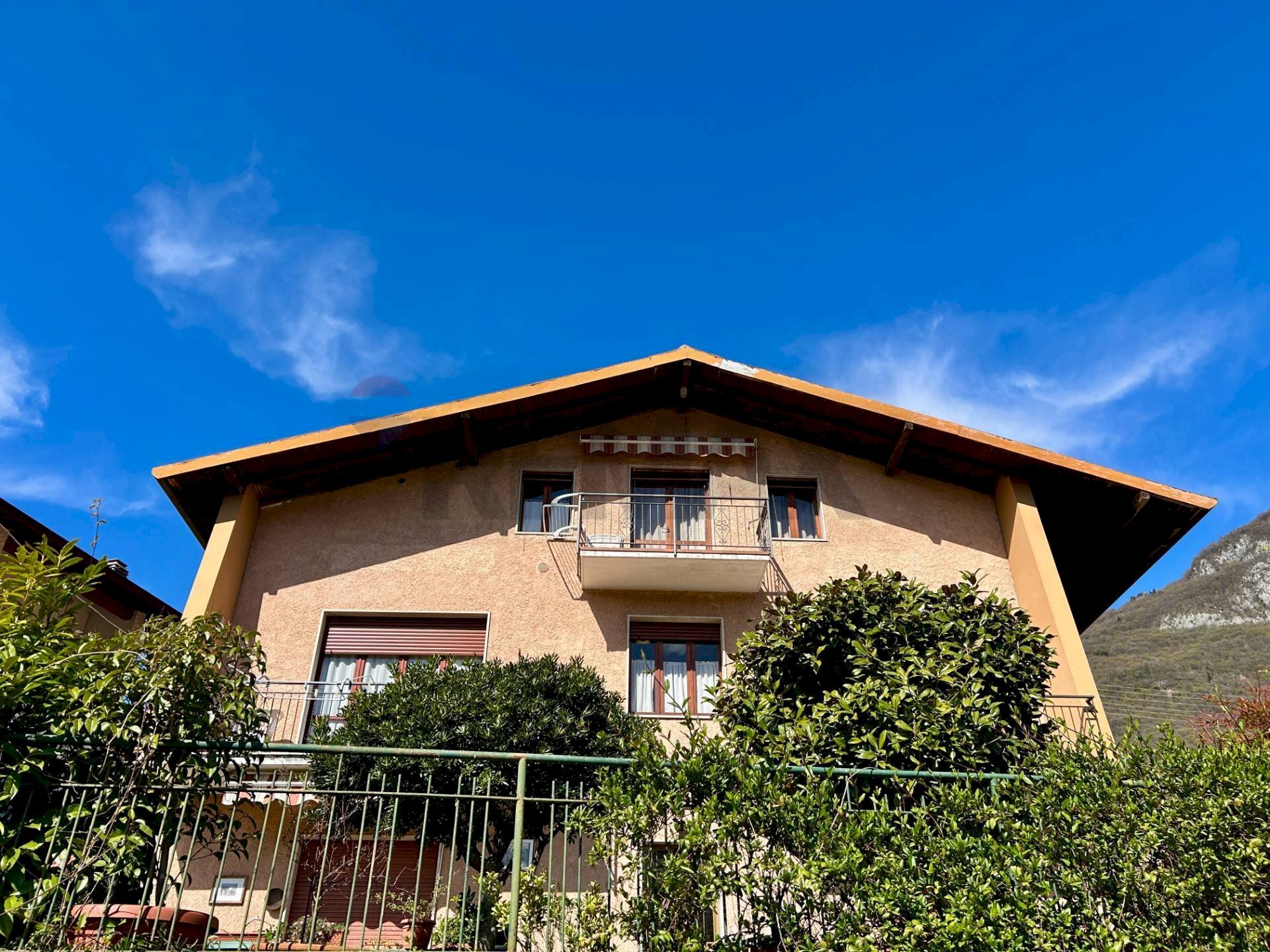 Casa all\\\'aperto - Casa semi indipendente Costa Volpino - foto 1