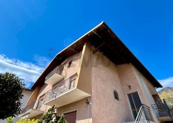 Edificio all\'aperto - Casa semi indipendente Costa Volpino - foto 35