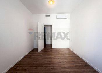 Camera - Trilocale Via Paderno
 
25/O, Seriate - foto 9