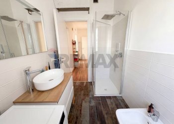 Bagno - Trilocale Via Paderno
 
25/O, Seriate - foto 11