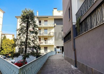 Facciata - Trilocale Via Paderno
 
25/O, Seriate - foto 15