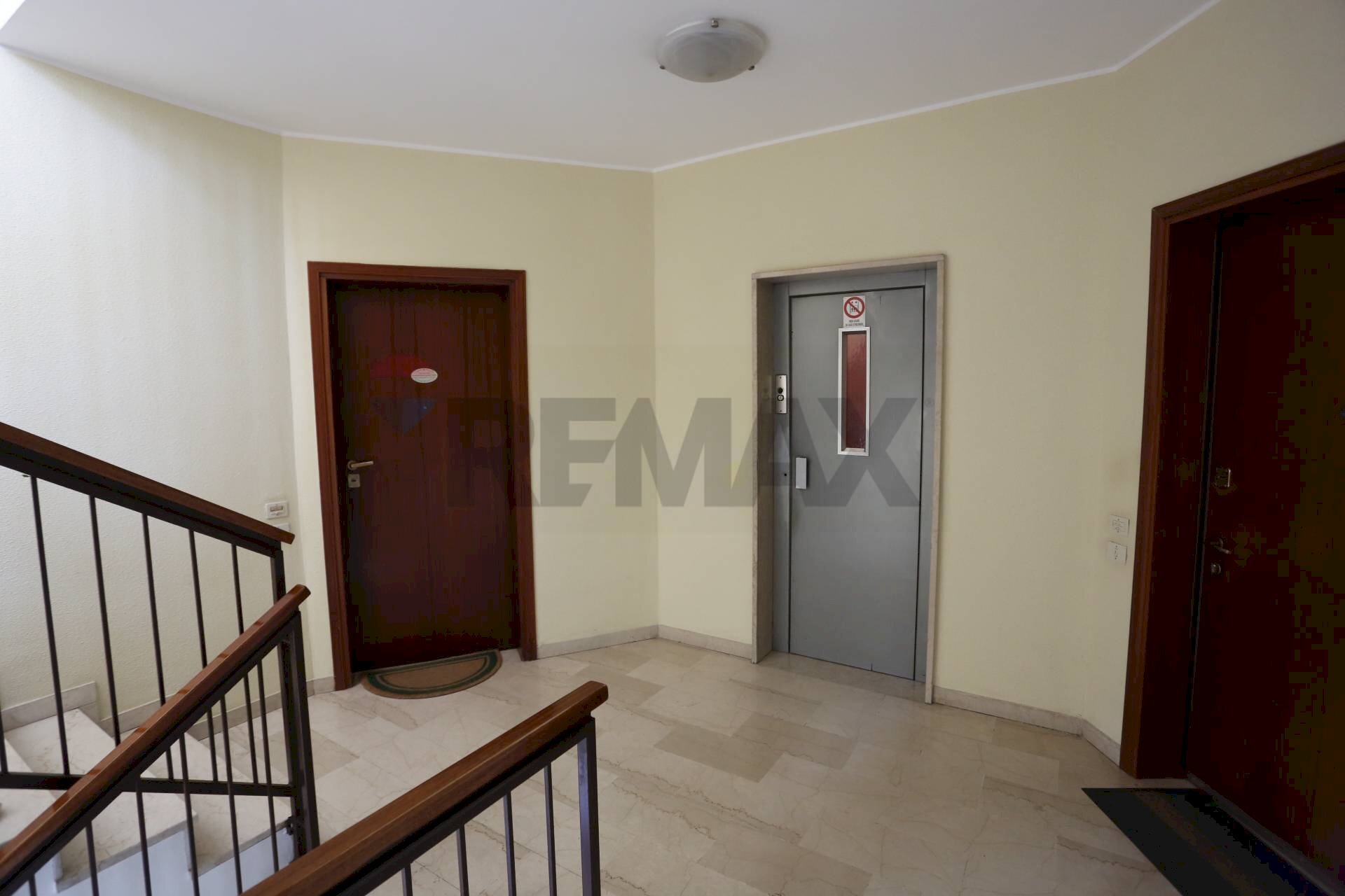 Hall / corridoio - Trilocale Via Vittorio veneto
57, Bonate Sotto - foto 3