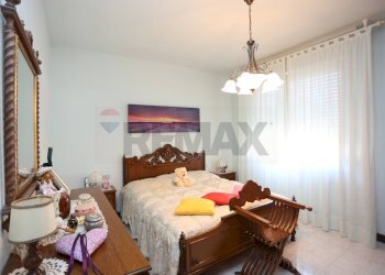 Camera / camera da letto - Trilocale Via Vittorio veneto
 
57, Bonate Sotto - foto 11