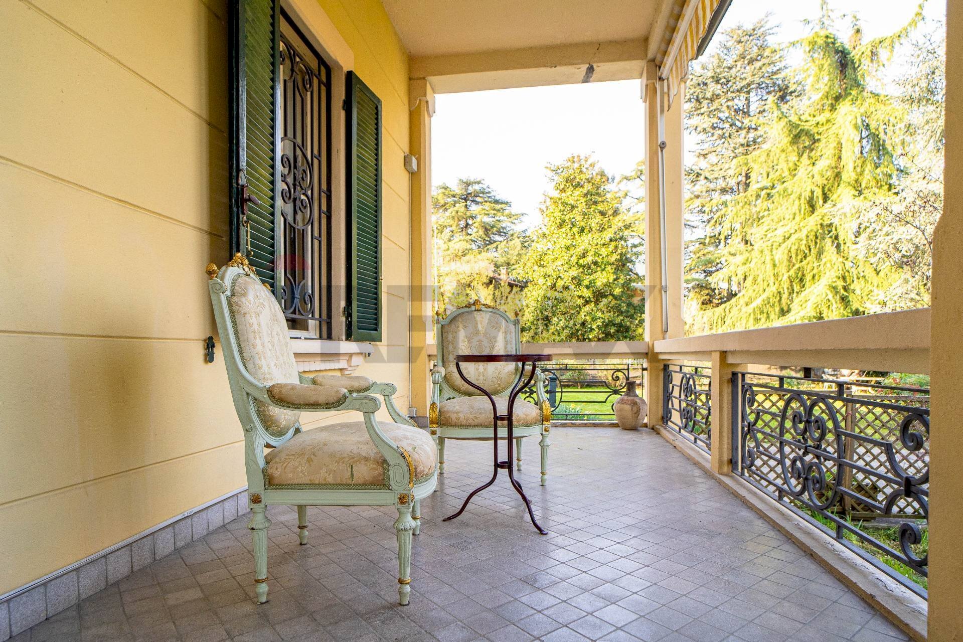 Terrazza - Casa semi indipendente spezia
 
100, Collecchio - foto 2