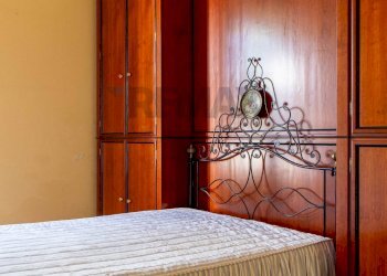 Camera / camera da letto - Casa semi indipendente spezia
 
100, Collecchio - foto 13