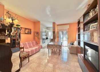 Sala da pranzo - Three-room apartment Via Conciliazione
10, Olgiate Olona - photo 1