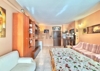 Soggiorno - Three-room apartment Via Conciliazione
10, Olgiate Olona - photo 3