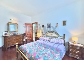 Camera / camera da letto - Three-room apartment Via Conciliazione
10, Olgiate Olona - photo 10