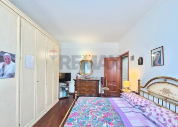 Camera / camera da letto - Three-room apartment Via Conciliazione
10, Olgiate Olona - photo 11