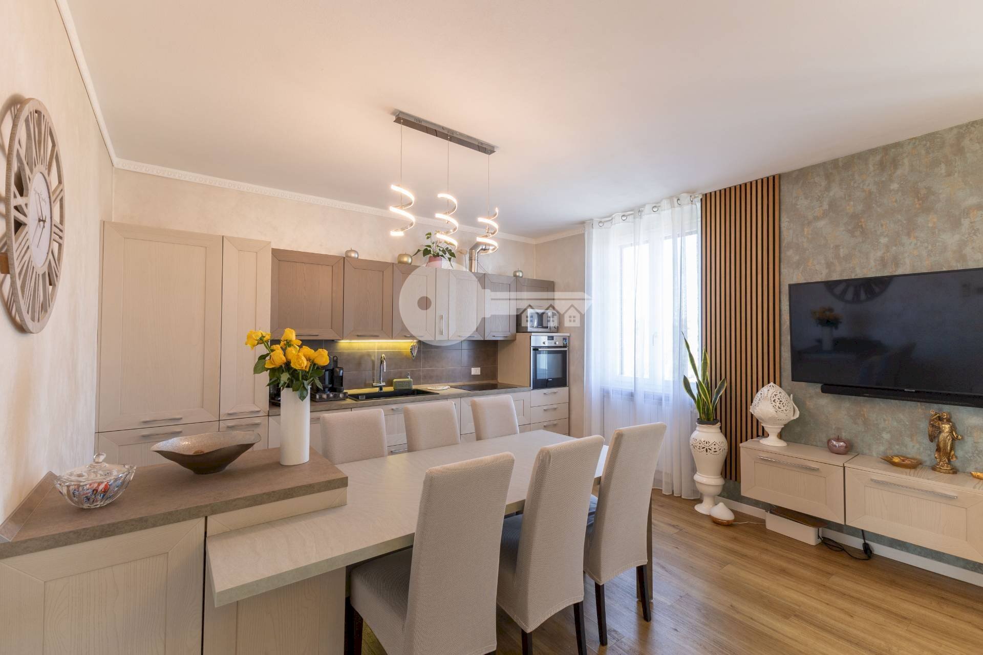 Foto 2 - Trilocale Via Visano
 
6E, Isorella - foto 2