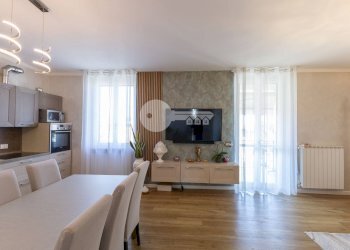 Foto 5 - Trilocale Via Visano
 
6E, Isorella - foto 5