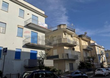 Edificio all\'aperto - Trilocale via fratelli cervi
 
1, Minturno - foto 2