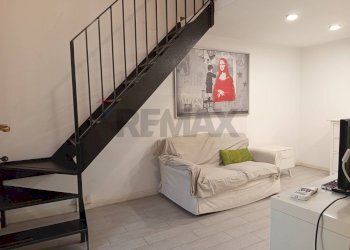 Soggiorno - Semi-detached house VIALE GIULIO CESARE
61, Roma - photo 5