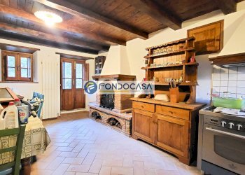 soggiorno con cucina - Appartamento Via Broto
 
43, Stazzema - foto 8