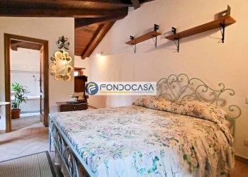 camera matrimoniale p2 - Appartamento Via Broto
 
43, Stazzema - foto 17