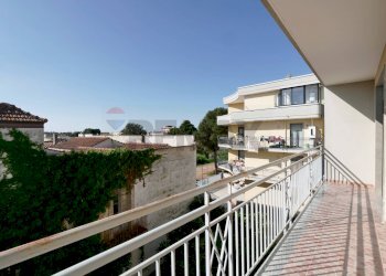 Balcone - Quadrilocale Castellana
 
26, Turi - foto 13