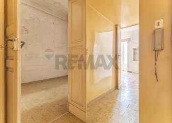 Hall / corridoio - Casa indipendente Via Taranto
 
53, Martina Franca - foto 3