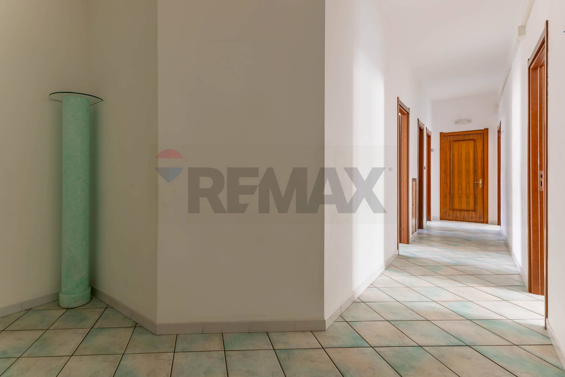 Hall / corridoio - Quadrilocale Via Antonio Micoli
 
25, Martina Franca - foto 3