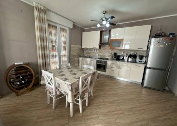 Cucina - Appartamento DON PASQUINO BORGHI
 
22, San Polo d'Enza - foto 7