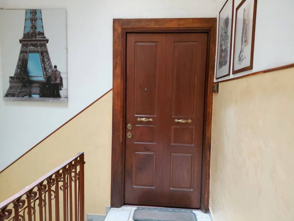 Interno palazzo - Appartamento via Felice Cavallotti, 113, Taranto - foto 2