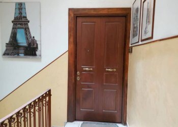 Interno palazzo - Appartamento via Felice Cavallotti, 113, Taranto - foto 2