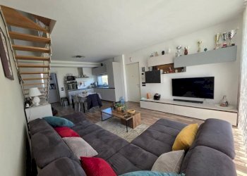 Salone - Villa a Schiera via Calcinate, 7, Gavirate - foto 4