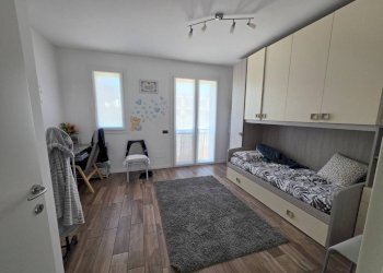 Camera da letto - Villa a Schiera via Calcinate, 7, Gavirate - foto 9