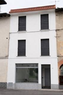 Facciata - Casa indipendente via Borromeo, 46, Cesano Maderno - foto 3