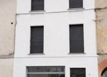 Facciata - Casa indipendente via Borromeo, 46, Cesano Maderno - foto 2