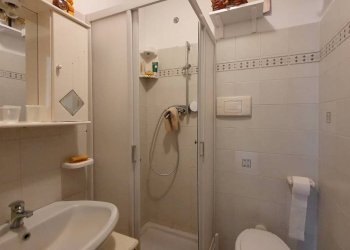 Bagno - Appartamento via delle Campanule, 116, Genova (zona Quarto) - foto 6