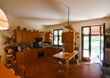 Cucina - Rustic Località Vallarone, Asti - photo 9