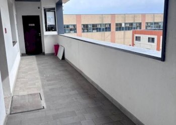 Terrazzo - Ufficio viale Industria, San Genesio ed Uniti - foto 12