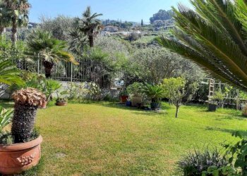 Giardino - Appartamento via Louis Pasteur, 239, Bordighera - foto 1