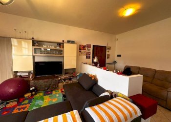 Salone - Bilocale via Antonio Gramsci, 101, Cardano al Campo - foto 42