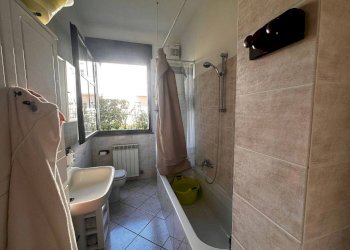 Bagno - Bilocale via Antonio Gramsci, 101, Cardano al Campo - foto 43