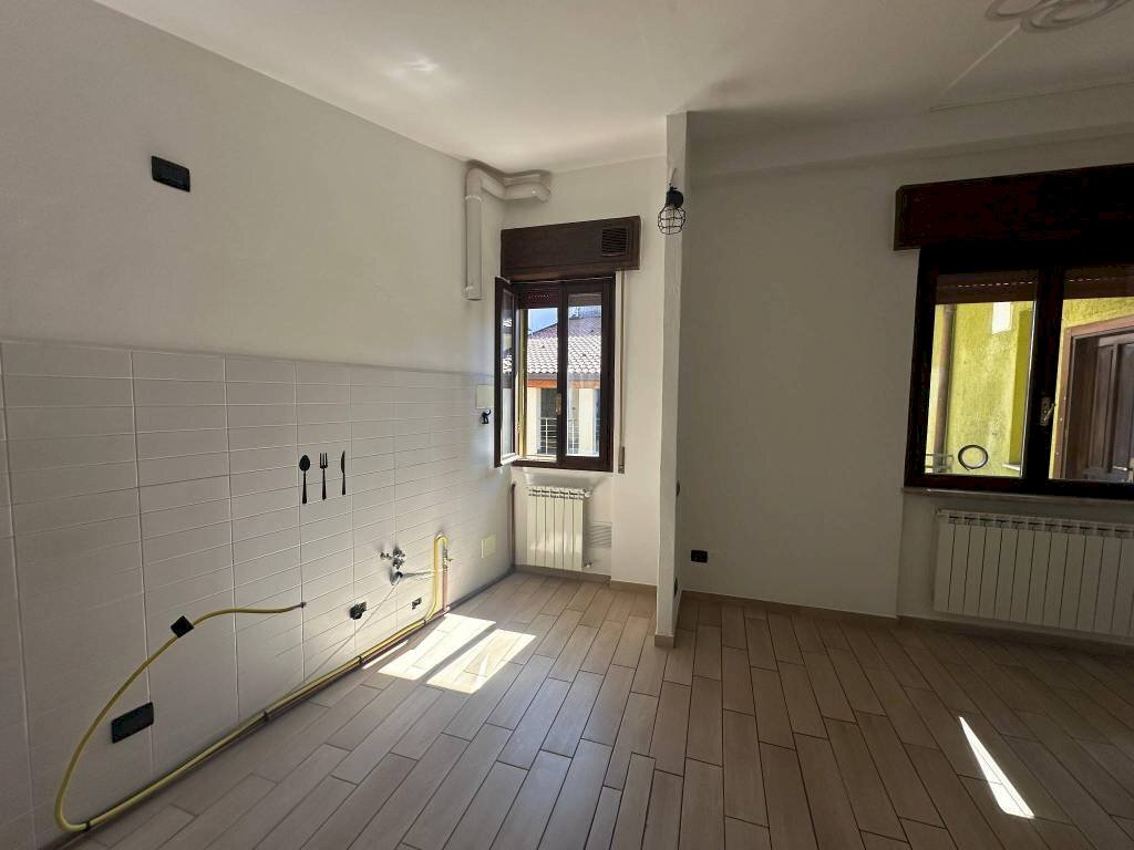 Cucina - Appartamento via Italia, 15a, Carnago - foto 3