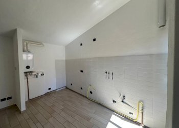 Cucina - Appartamento via Italia, 15a, Carnago - foto 2